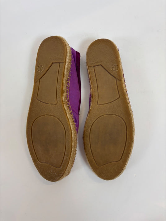 Penelope Chilvers Flats, 38