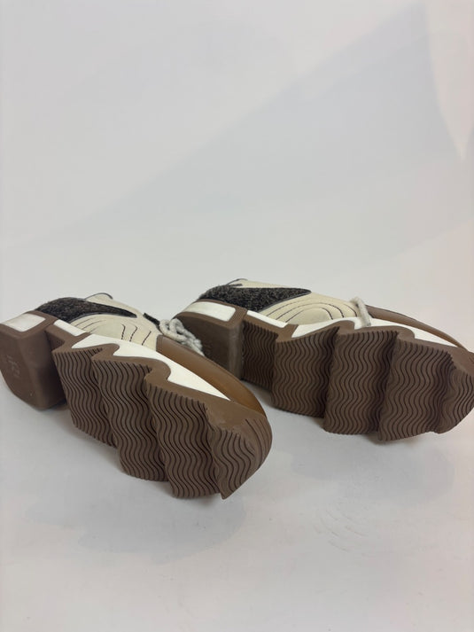iRi Trainers, 41